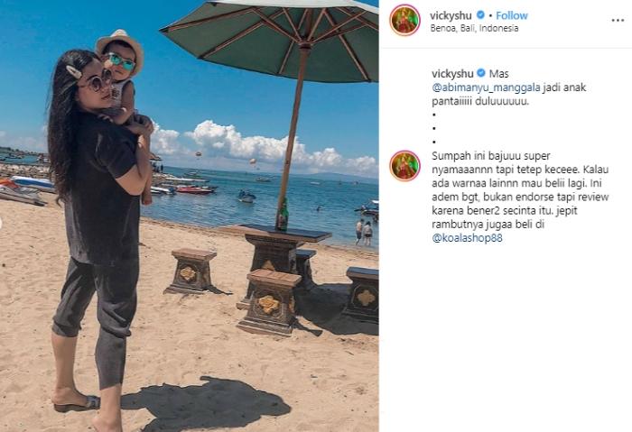 Vicky Shu liburan ke Bali. (Instagram/@vickyshu)