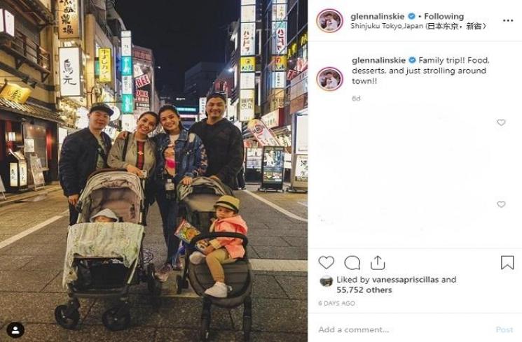 Chelsea Olivia dan keluarga (Instagram @glennalinskie)
