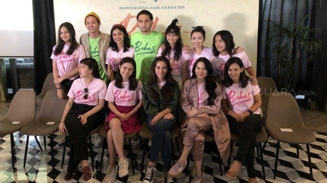 Konfrensi pers film Bebas yang dibintangi Marsha Timothy dll. [Revi Cofans Rantung.Suara.com]