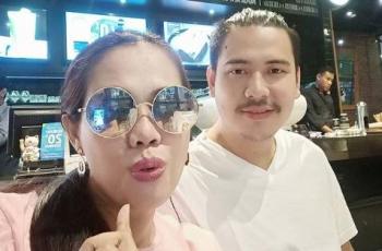Makin Lengket, Kepoin Yuk 5 Kemesraan Elly Sugigi dan Hendry