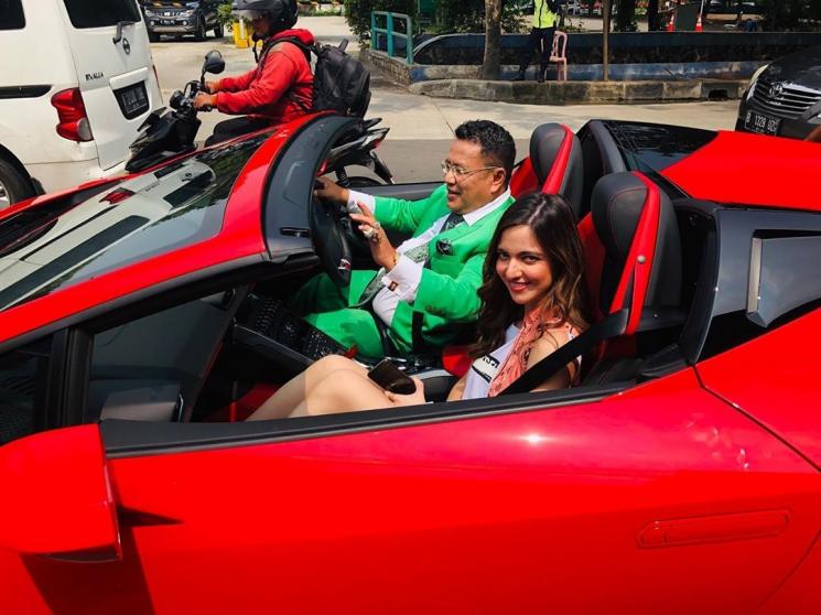 Nia Ramadhani dan Hotman Paris. (Instagram/@hotmanparisofficial)