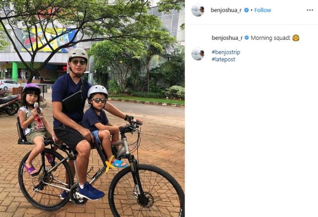 Ben Joshua dan keluarga. (Instagram/@benjoshua_r)
