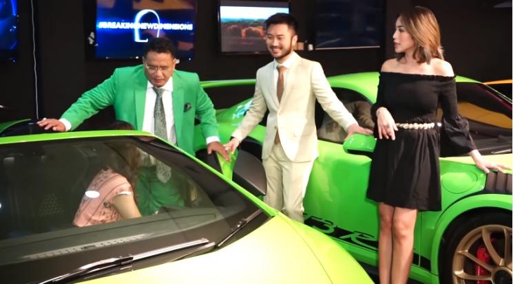 Hotman Paris goda Nia Ramadhani. (Youtube/@HotmanParisOfficial)