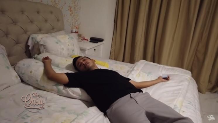 Ruben Onsu curhat sendirian di rumah. (Youtube/TheOnsu)