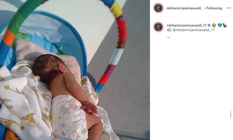 Anak Nikita Mirzani berjemur (Instagram/@nikitamirzanimawardi_17)