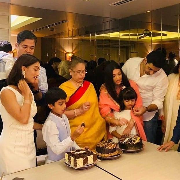 Ultah ibu Aishwarya Rai (Instagram/@manav.manglani)