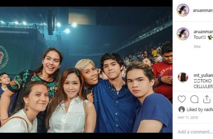 Kedekatan Maia Estianty dan Marsha Aruan. (Instagram/@maiaestiantyreal)