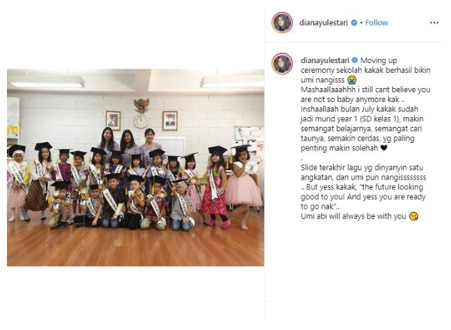 Embun saat foto wisuda. (Instagram/@dianayulestari)