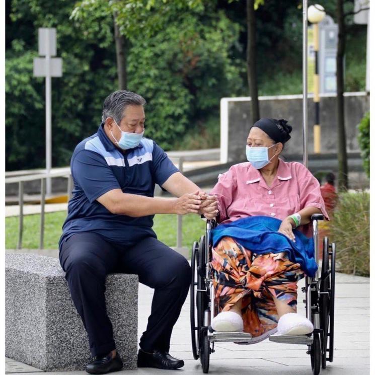 Ibu Ani Yudhoyono dan Pak SBY (Instagram/@aniyudhoyono)