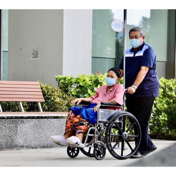 Ibu Ani Yudhoyono dan Pak SBY (Instagram/@aniyudhoyono)