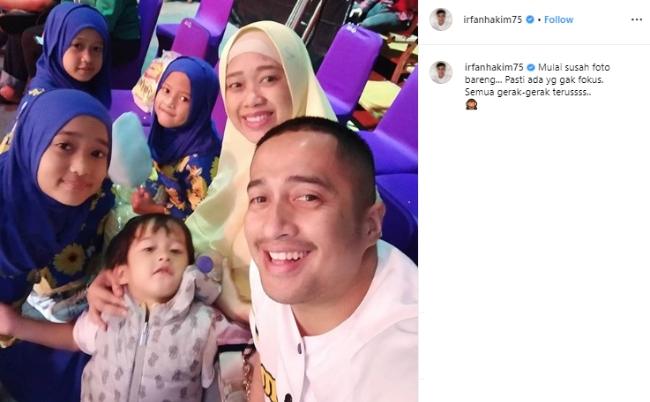 Irfan Hakim dan keluarganya. (Instagram/@irfanhakim75)