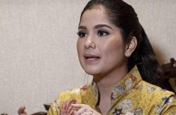 Liburan ke Amerika, Gaya Modis Annisa Pohan Dipuji Abis Abisan Nih!