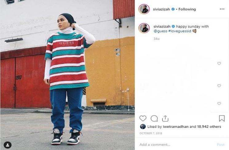 Sivia Azizah (Instagram @siviazizah)