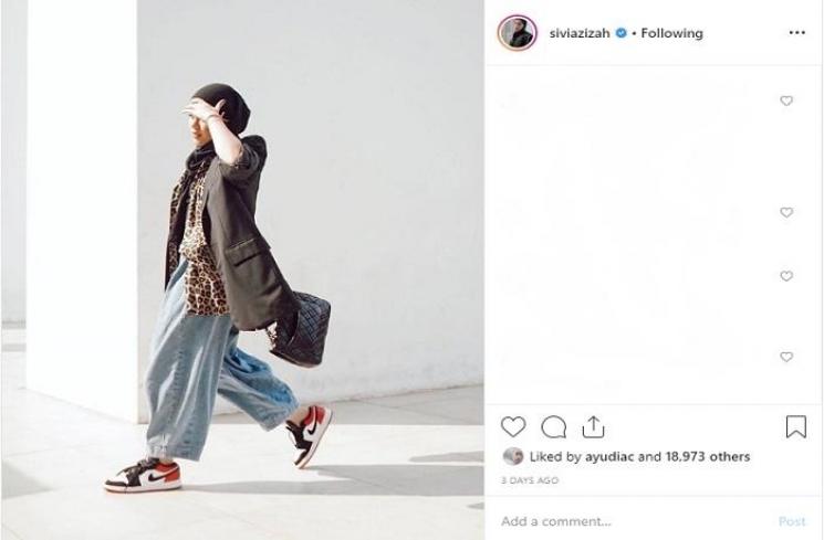 Sivia Azizah (Instagram @siviazizah)