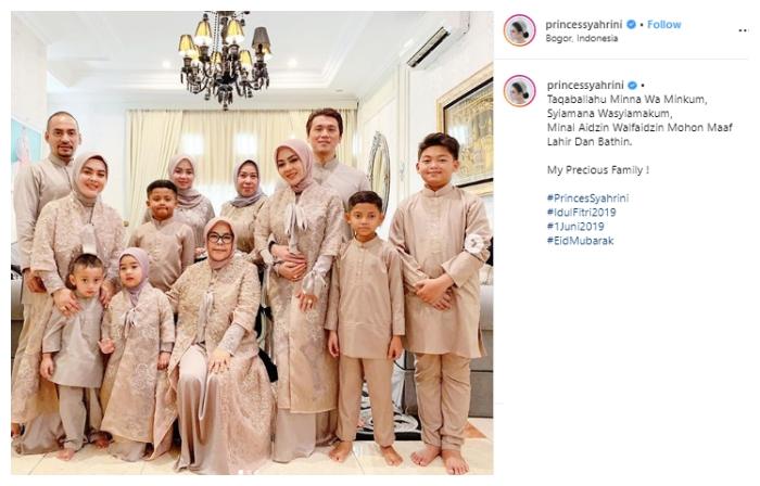 Keluarga Syahrini. (Instagram/@princessyahrini)