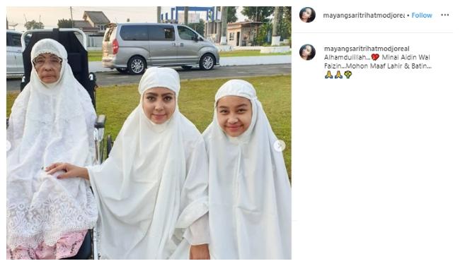 Momen lebaran Mayangsari. (Instagram/@mayangsaritrihatmodjoreal)
