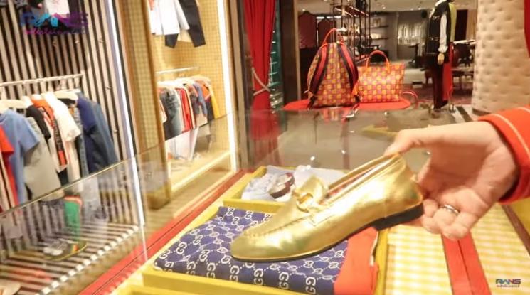 Raffi Ahmad dan Nagita Slavina belikan kado Thalia. (Youtube/@RANSEntertainment)