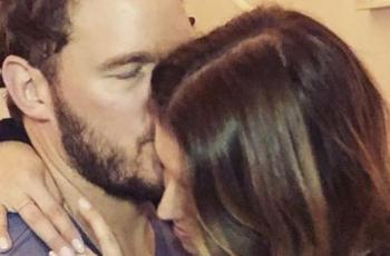 Resmi Dinikahi Chris Pratt, Katherine Schwarzenegger Tak Berhenti Tersenyum