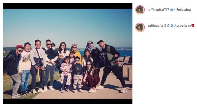 Raffi Ahmad sekeluarga ke Australia. (Instagram/@raffinagita1717)