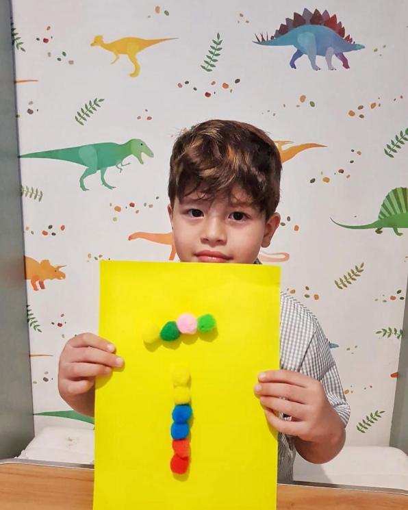 Anak Nikita Mirzani belajar ngaji. (Instagram/@nikitamirzanimawardi_17)
