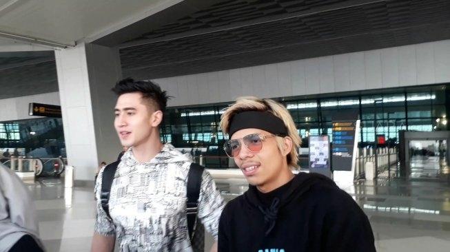 Atta Halilintar dan Verrell Bramasta (Sumarni/Suara.com)