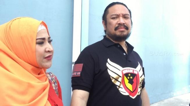 Wirdha Sylvina bersama suami, Zecky Alatas (Suara.com/Sumarni)