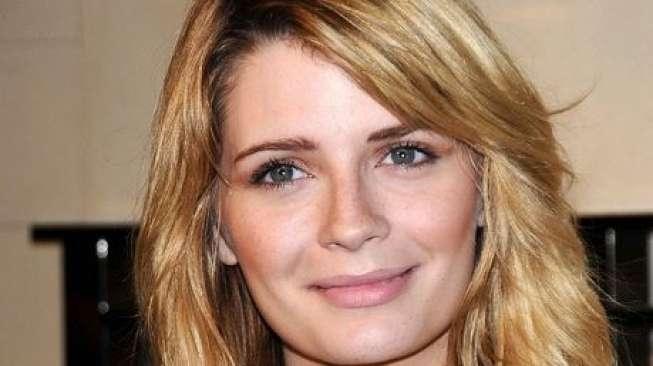 Mischa Barton (Shutterstock)
