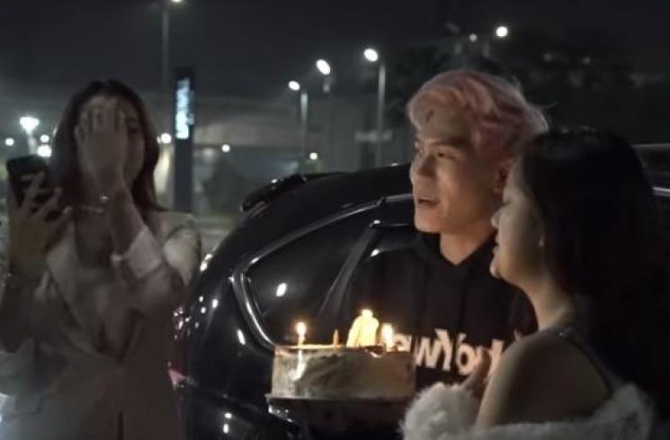 Marion Jola kena prank kekasihnya, Julian. [Capture YouTube]