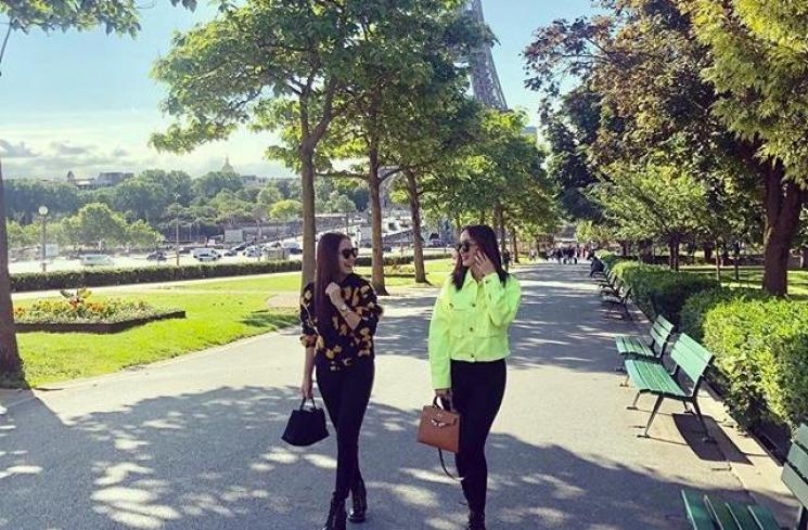 Ayu Ting Ting umbar foto liburannya di Paris lewat medsos. [Instagram]
