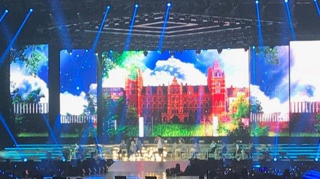 Aksi panggung dinamis oleh Super Junior di ICE, BSD [Suara.com/Sumarni].