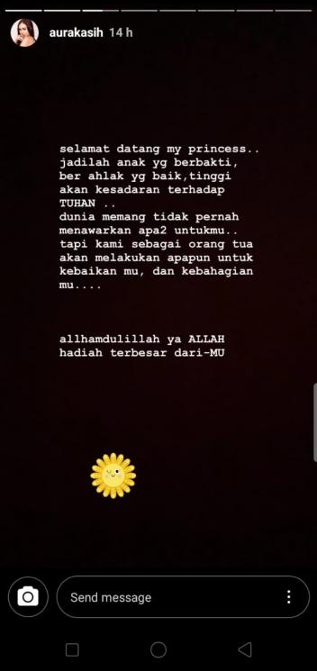 Aura Kasih mengumumkan persalinan anak pertama (Instagram/@aurakasih)