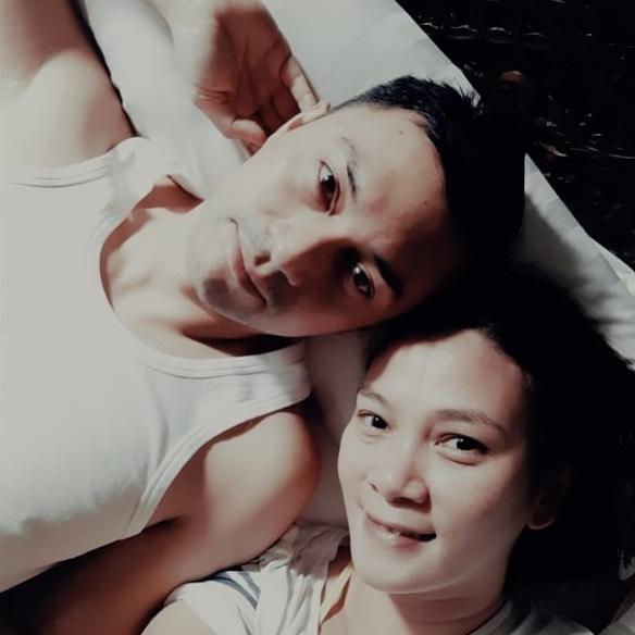 Kemesraan Anjasmara dan Dian Nitami. (Instagram/@anjasmara)