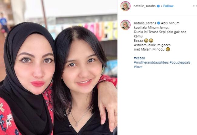 Natalie Sarah dan putrinya, Maureen. (Instagram/@nataliesarah_s)