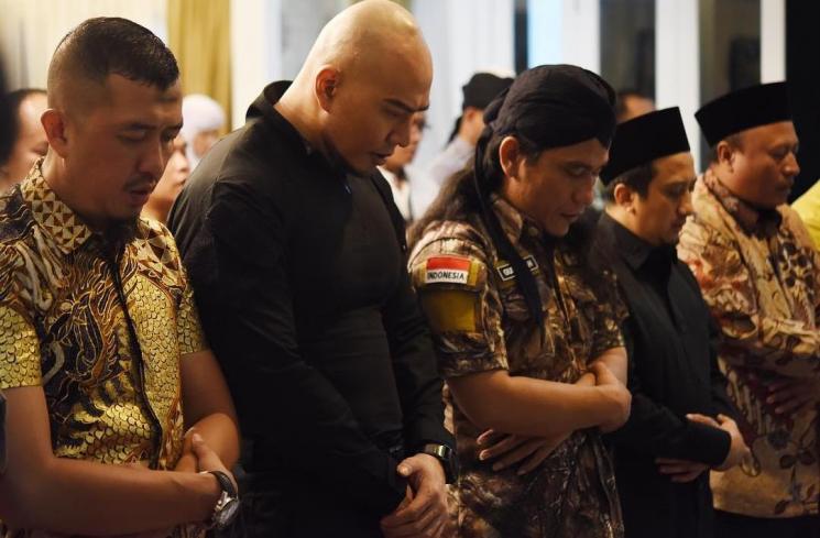 Deddy Corbuzier Didesak Kembali ke Alquran dan Hadits
