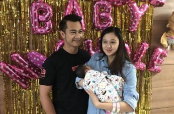 Baru Jadi Ayah, Eza Gionino Enggan Bahas Konflik dengan Ibunya