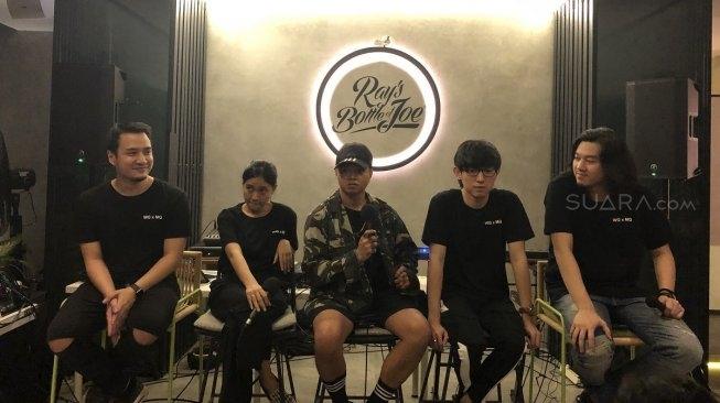 Midnight Quickie dan Weird Genius. [Revi Cofans Rantung/Suara.com]