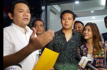 Di Depan Barbie Kumalasari, Farhat Sobek Surat Pablo Benua