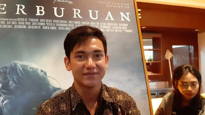 Adipati Dolken (Sumarni/Suara.com)