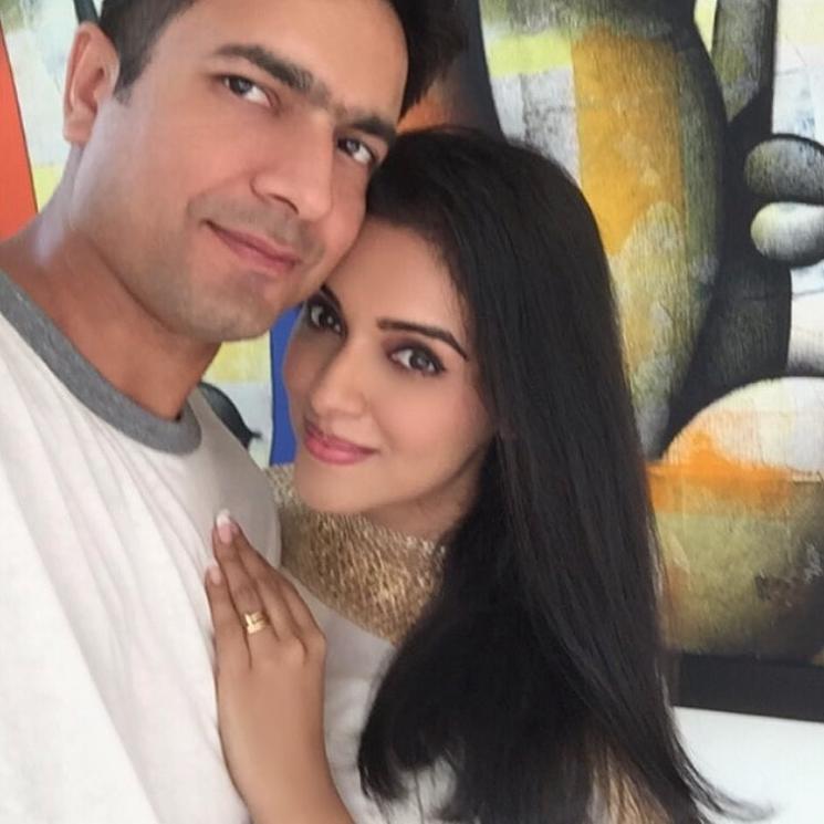 Asin Thottumkal dan suami (Instagram/@simply.asin)