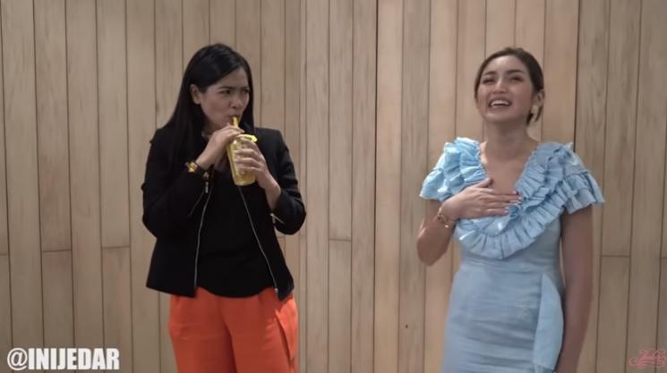 Jessica Iskandar ceritakan pengalaman uniknya. (Youtube/YesiskaIskandar)