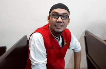 Sandy Tumiwa Nangis Bebas dari Rutan Salemba