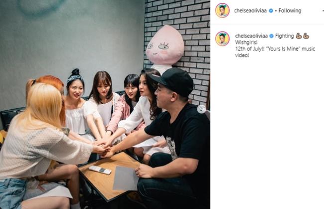 Chelsea Olivia dan Wish Girls. (Instagram/@chelseaoliviaa)