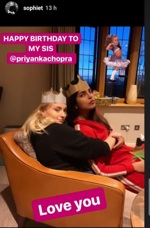 Ucapan ultah Priyanka Chopra dari Sophie Turner (Instagram/@sophiet)