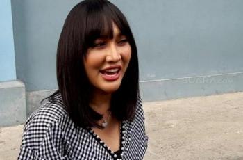 Benarkah Lucinta Luna yang Sebabkan Gempa Jakarta?