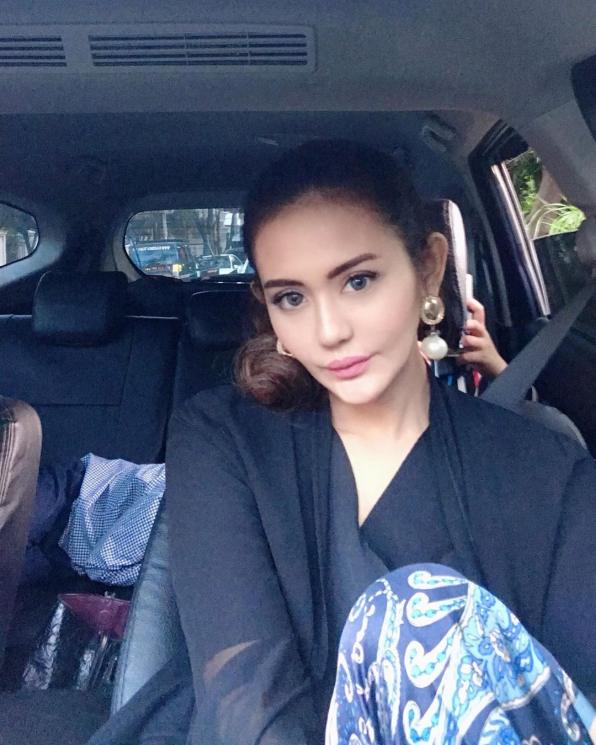 Juliana Moechtar atau Ully Moch. (Instagram/@julianamoechtar)