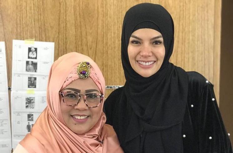 Nunung Srimulat dan Nikita Mirzani. [Instagram]