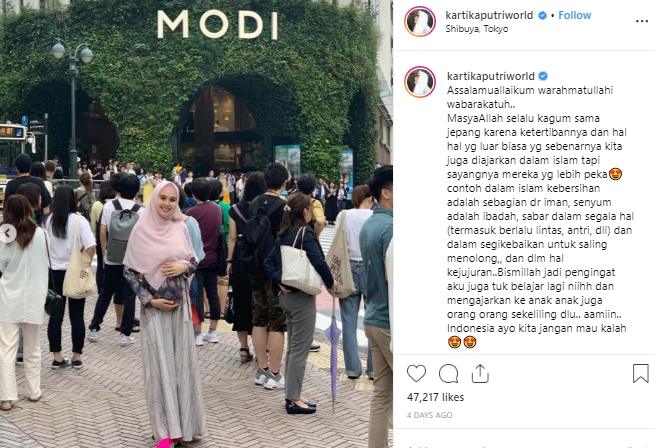 Kartika Putri dan Habib Usman ke Jepang. (Instagram/@kartikaputriworld)
