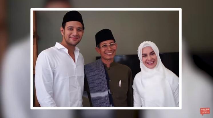 Momen Pernikahan Siri Irish Bella dan Ammar Zoni. (YouTube/Aish TV)
