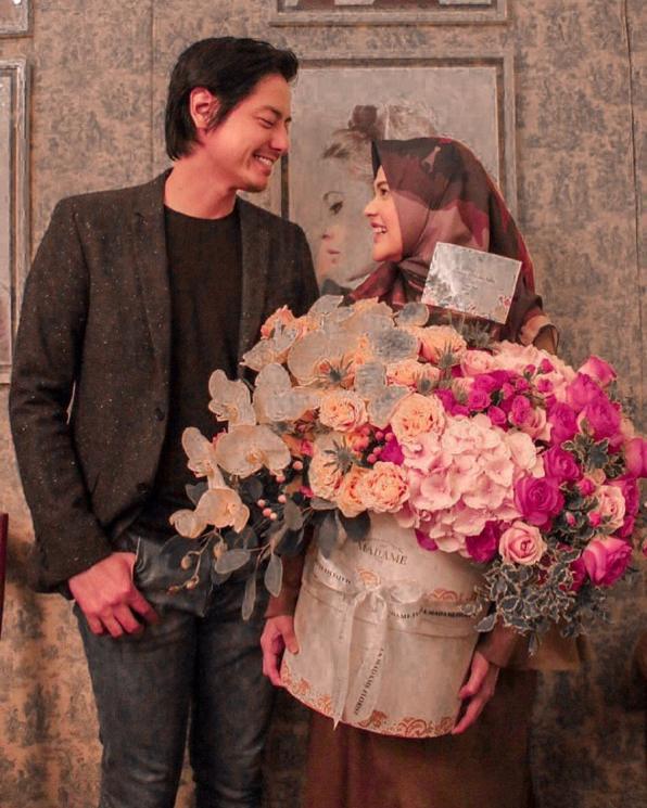 Roger Danuarta dan Cut Meyriska. (Instagram/@cutratumeyriska)