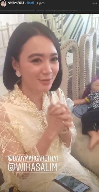 Momen pernikahan Siti Liza, kembaran Siti Nurhaliza. (Instagram/@sitiliza2013)